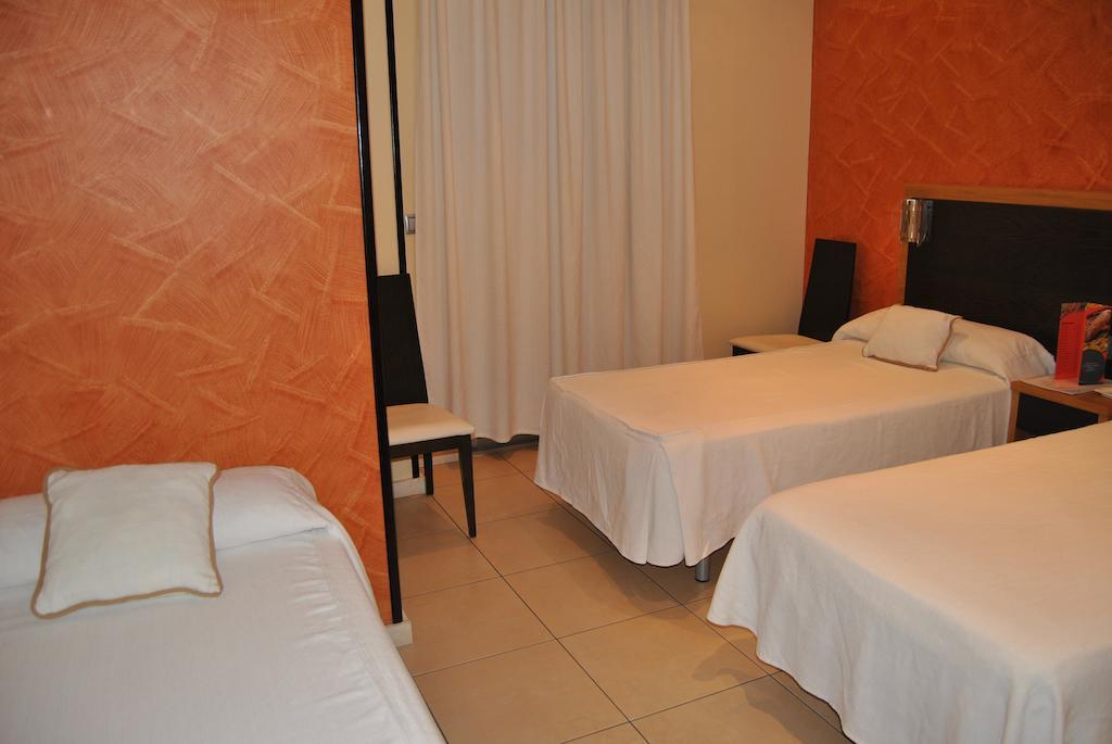Fuente De La Magdalena Hotell Santa Amalia Rum bild