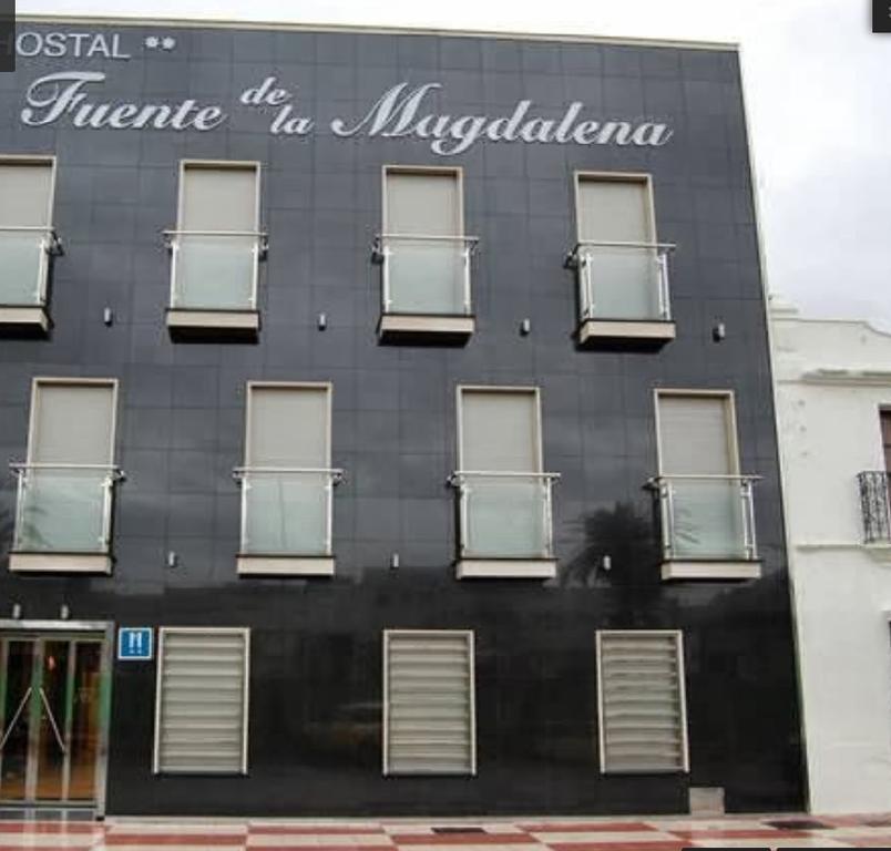 Fuente De La Magdalena Hotell Santa Amalia Exteriör bild